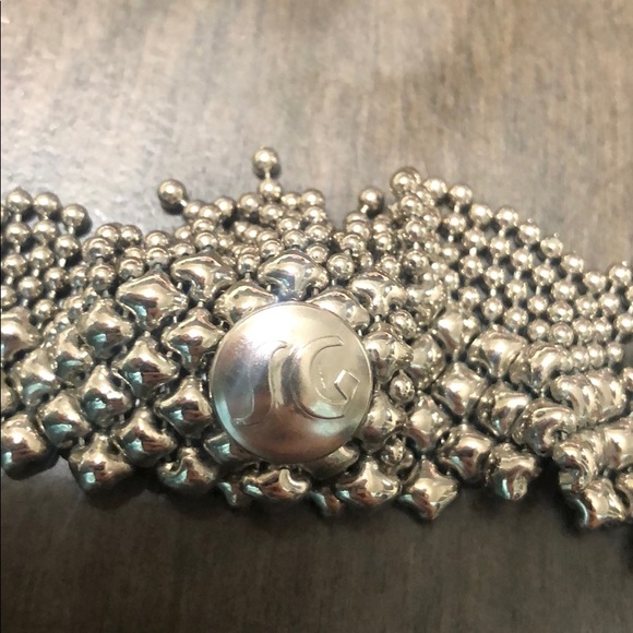 SG Liquid Metal bracket and necklace - Picture 2 of 3